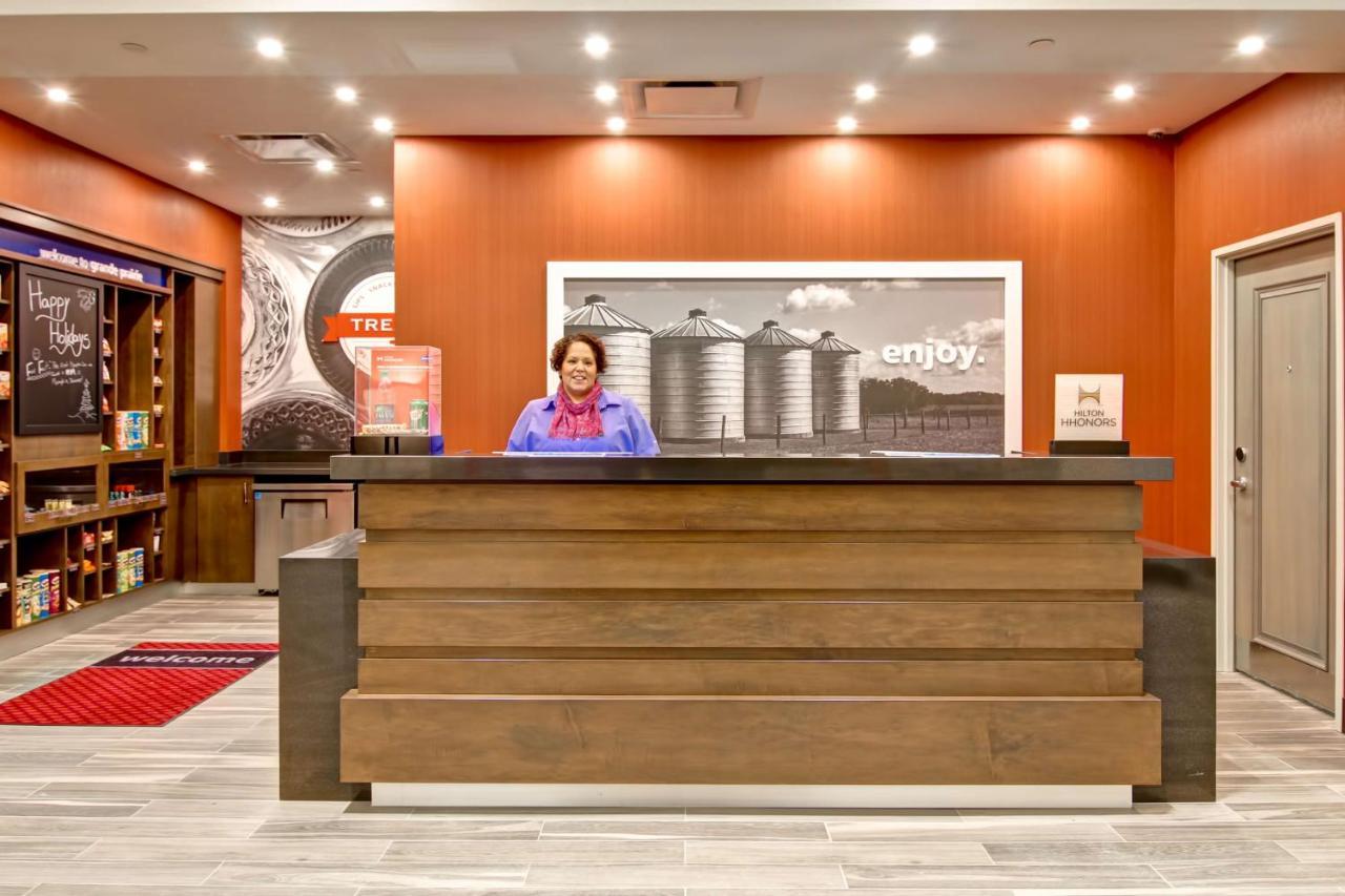 Hampton Inn & Suites By Hilton Grande Prairie Luaran gambar