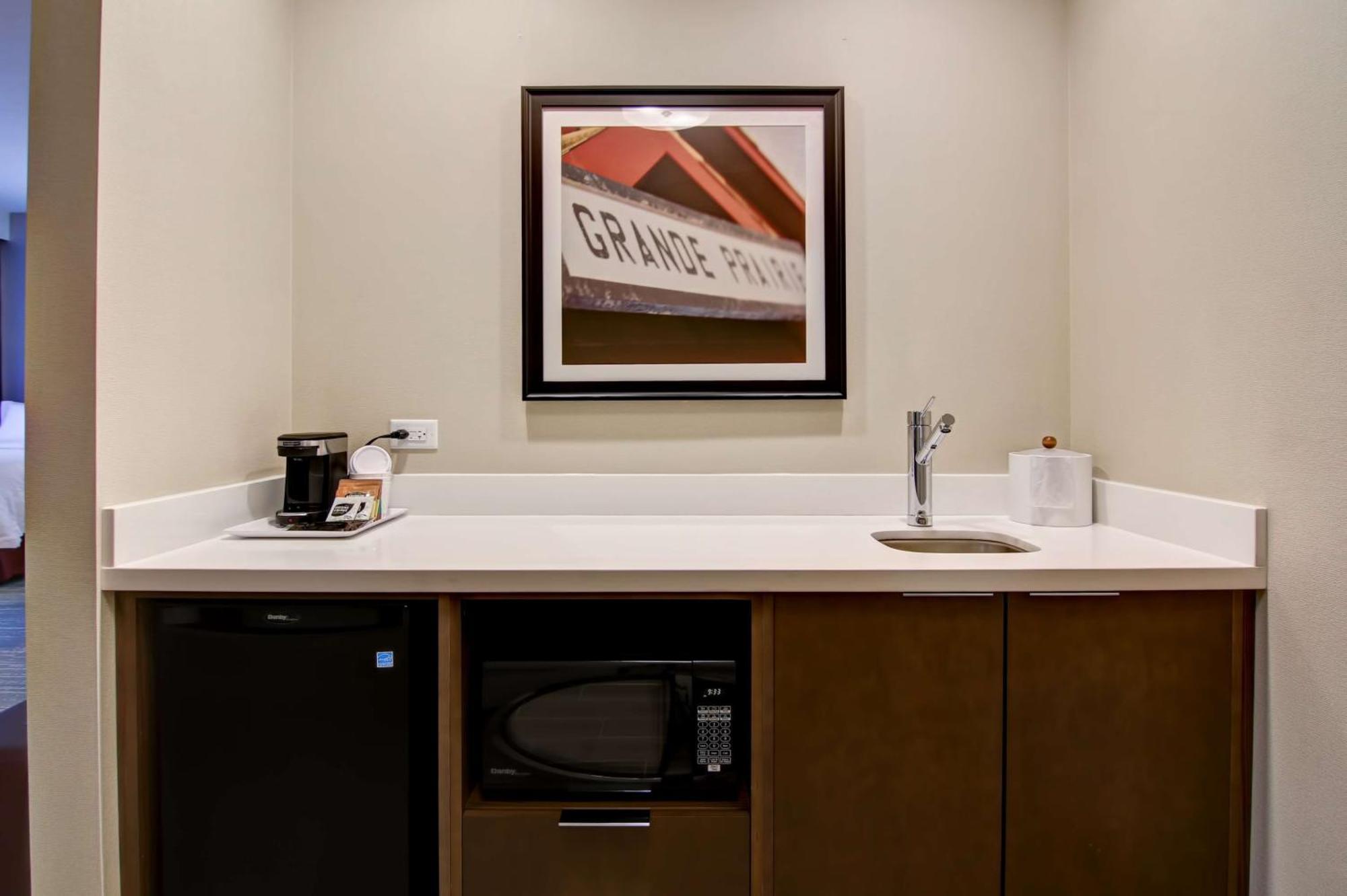 Hampton Inn & Suites By Hilton Grande Prairie Luaran gambar