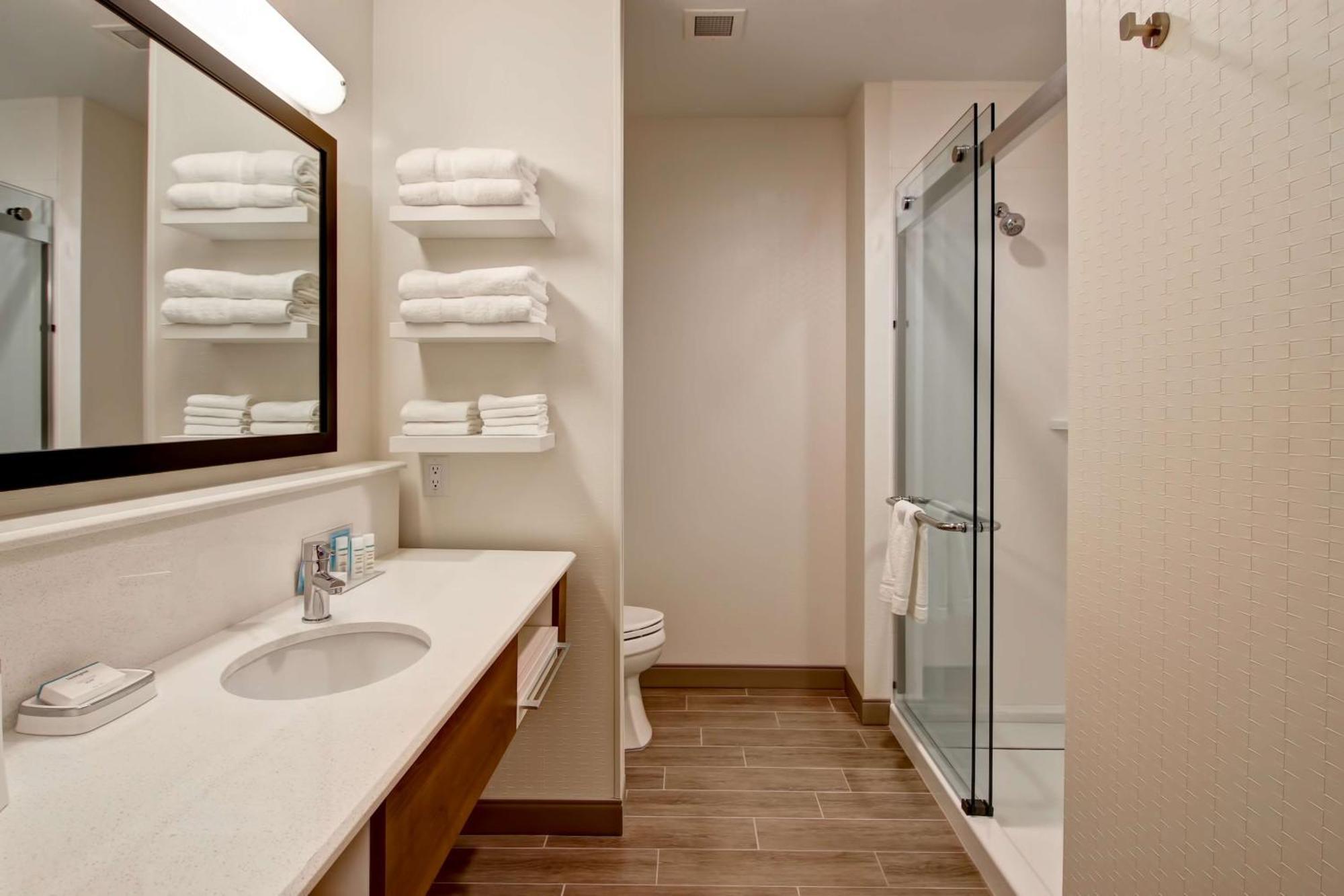 Hampton Inn & Suites By Hilton Grande Prairie Luaran gambar