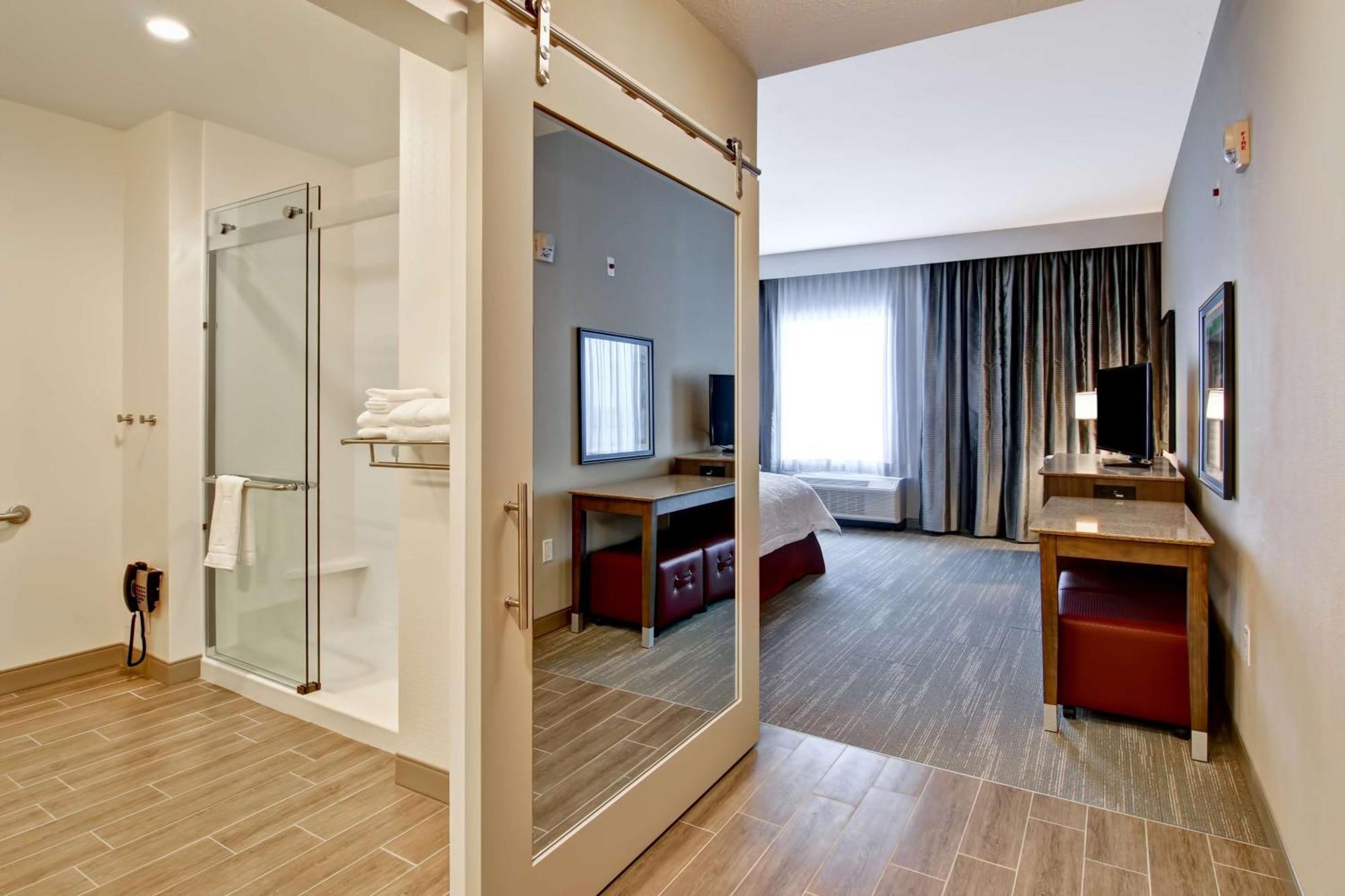 Hampton Inn & Suites By Hilton Grande Prairie Luaran gambar