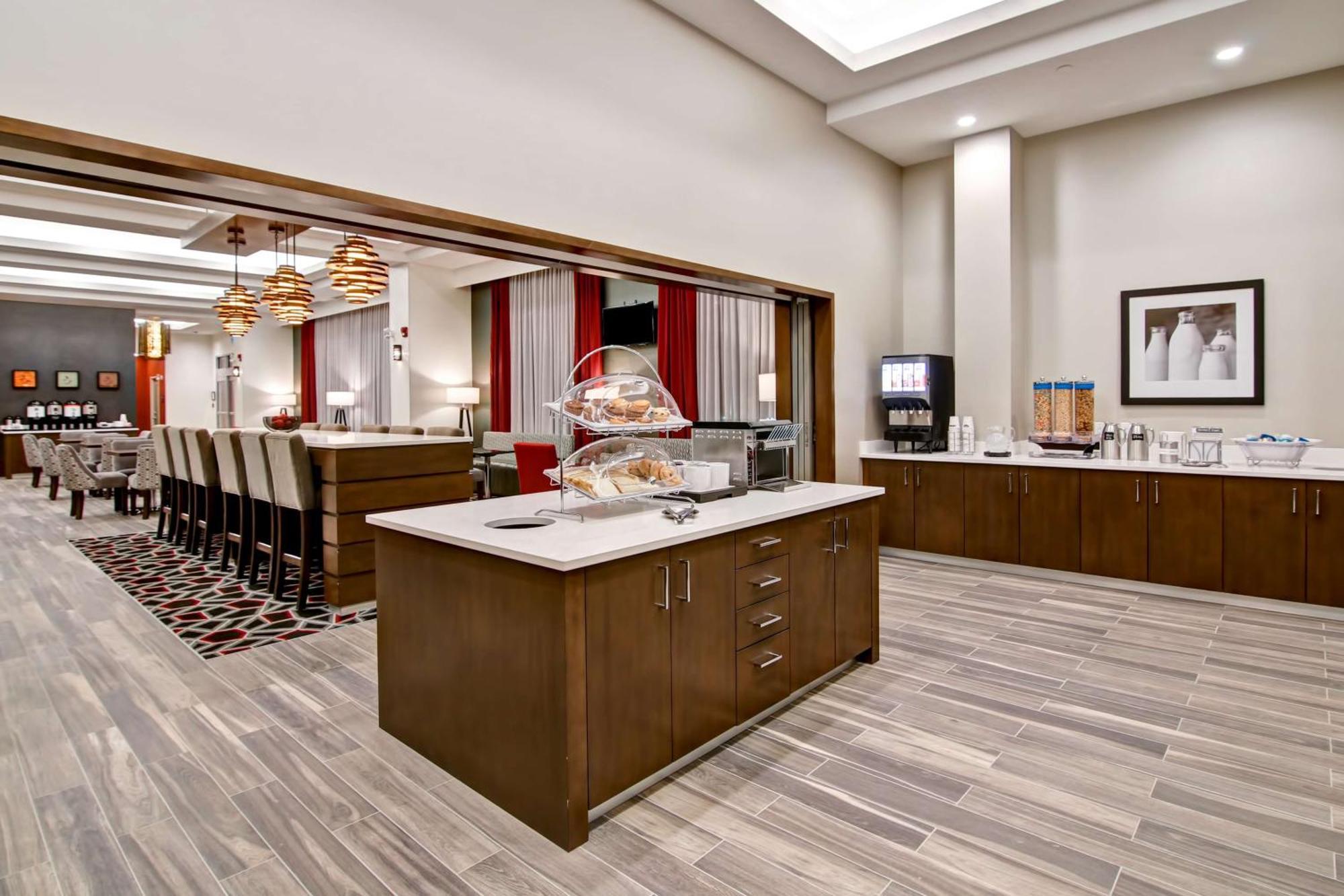 Hampton Inn & Suites By Hilton Grande Prairie Luaran gambar