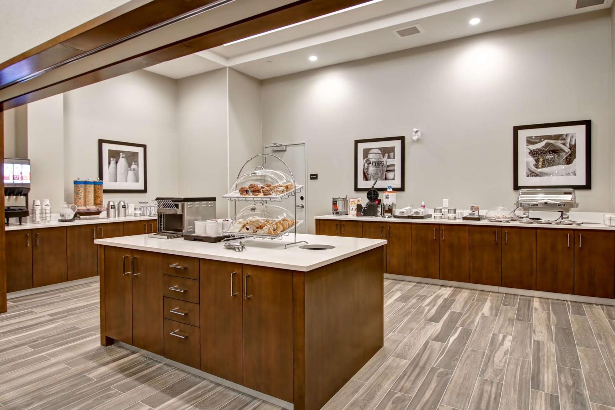 Hampton Inn & Suites By Hilton Grande Prairie Luaran gambar