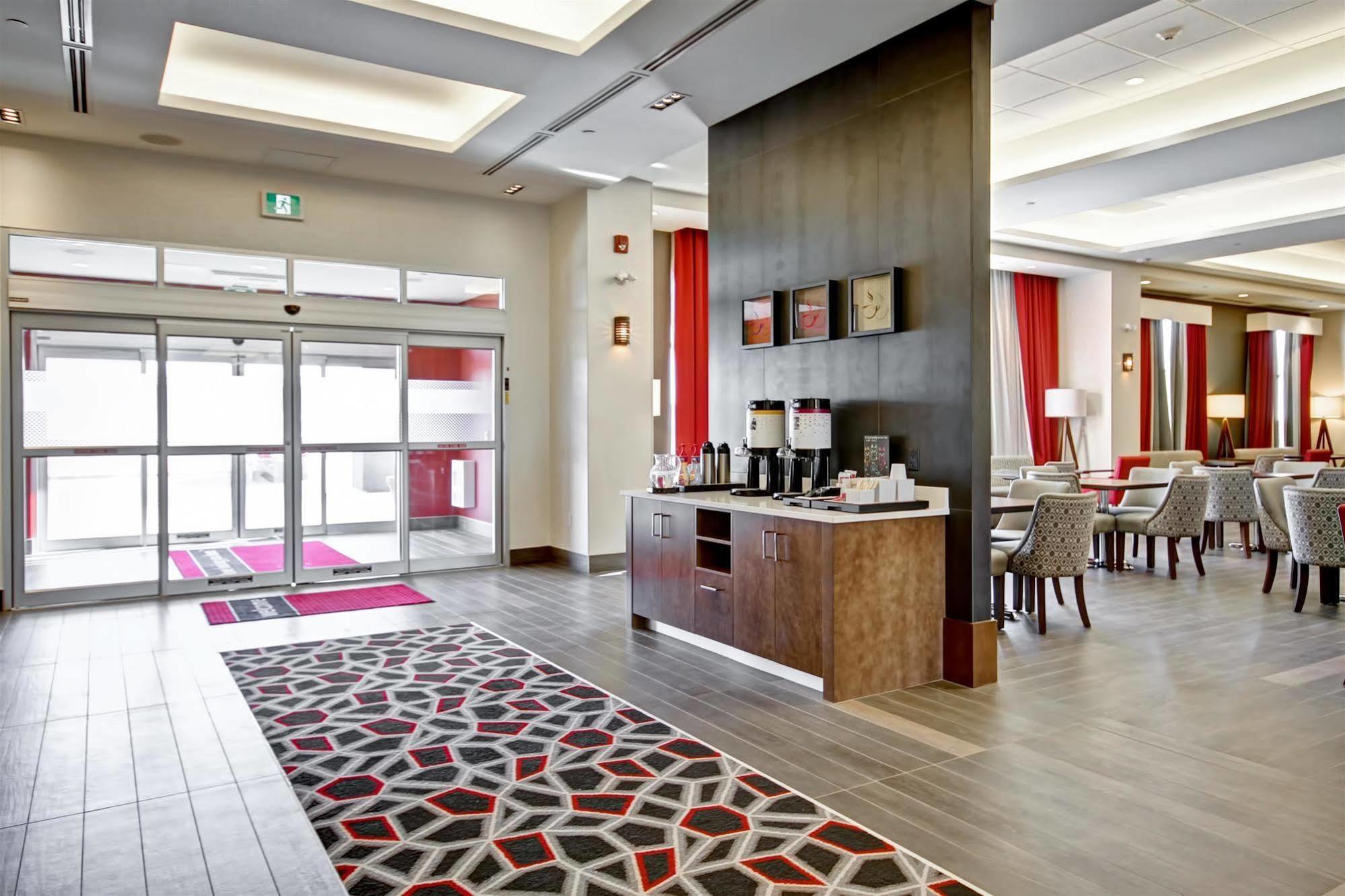 Hampton Inn & Suites By Hilton Grande Prairie Luaran gambar