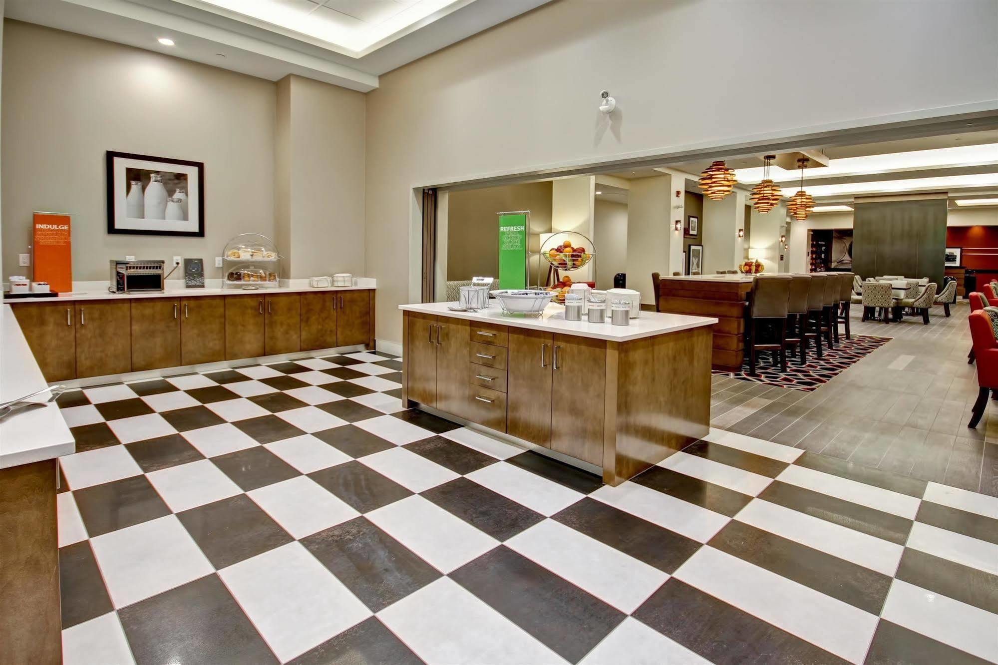 Hampton Inn & Suites By Hilton Grande Prairie Luaran gambar