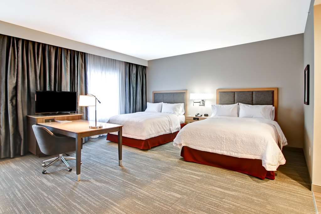 Hampton Inn & Suites By Hilton Grande Prairie Bilik gambar